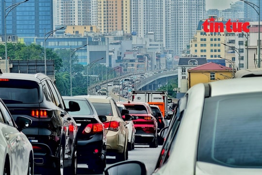 Vành đai 2 trên cao ùn tắc nghiêm trọng trong ngày nghỉ cuối tuần