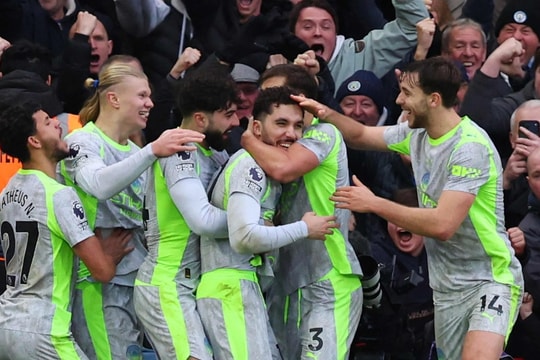 Man City thắng trận thứ tám liên tiếp