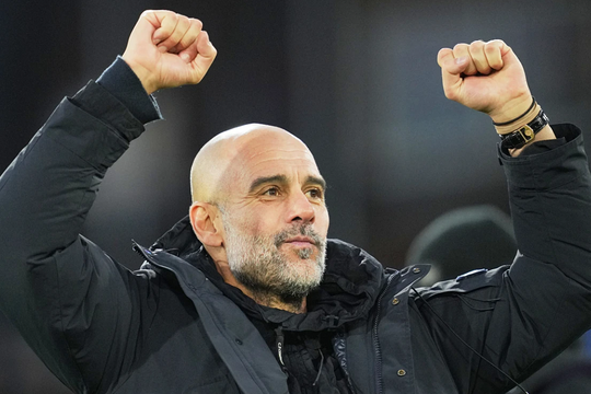 Guardiola: 'Man City muốn dẫn đầu chứ không phải kẻ bám đuổi ở Ngoại hạng Anh'
