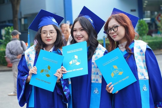 Gần 60% sinh viên Bách khoa TP HCM ra trường muộn