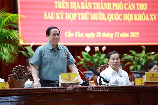 Thủ tướng Phạm Minh Chính tiếp xúc cử tri Cần Thơ chuyên đề về y tế và giáo dục