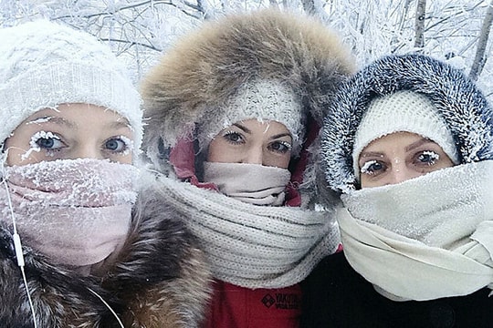 Nơi người dân mặc 10 kg quần áo vì lạnh