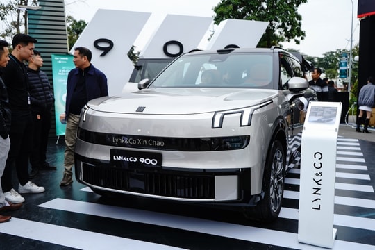 Lynk & Co 900 - SUV cỡ lớn giá hơn 3 tỷ đồng