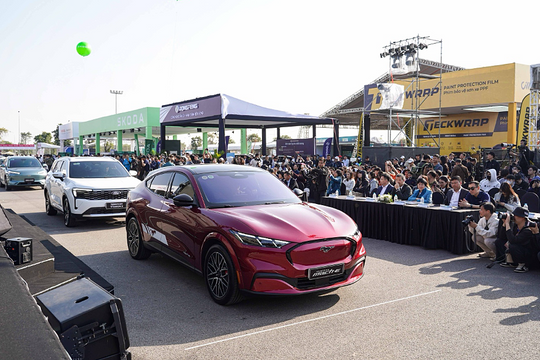 Điểm nhấn khu trưng bày Ford tại triển lãm Vietnam Mobility Show 2025