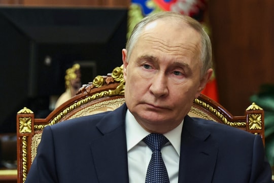 Ông Putin cáo buộc Ukraine chần chừ giải quyết xung đột