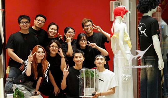 Start-up thời trang trẻ thành công nhờ sự khác biệt