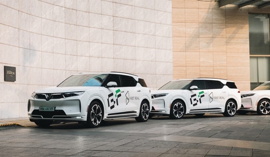 Nở rộ dịch vụ cho thuê xe điện