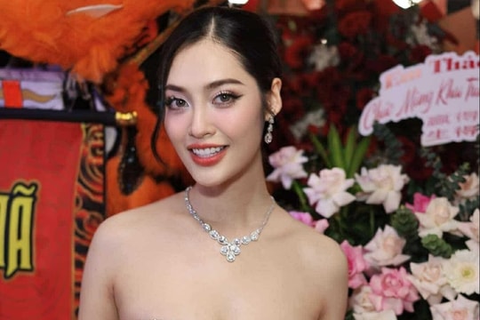 Nông Thúy Hằng mang thai