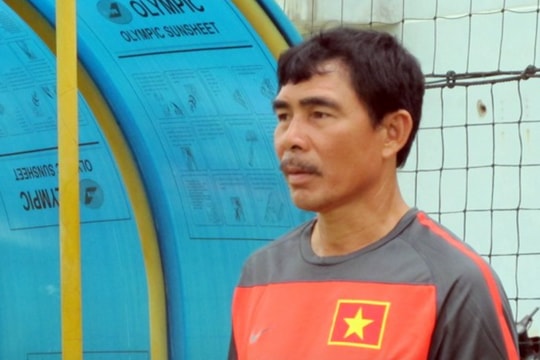 Cựu HLV U16 Việt Nam 'xâm phạm thân thể' trọng tài, VFF phạt nặng