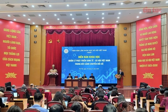 Quản lý phát triển kinh tế xã hội Việt Nam trong bối cảnh chuyển đổi số