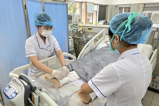 Bệnh nhân nặng trong vụ lật xe đoàn từ thiện 'vượt nguy kịch'