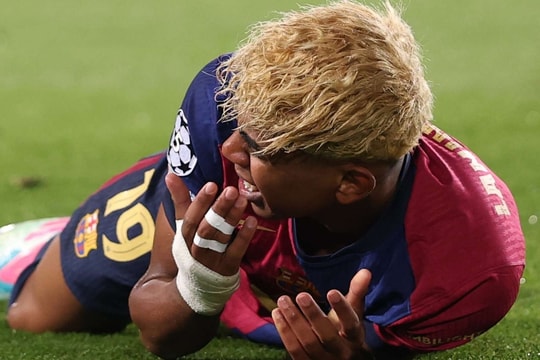 Vì sao Yamal, Raphinha, Vinicius, Foden... thích quấn băng cổ tay?