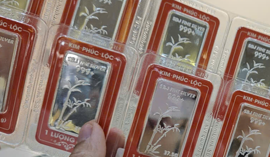 Giá bạc hôm nay 29-12: Rớt thẳng đứng, chuyên gia cảnh báo rủi ro