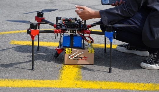 Doanh nghiệp đầu tiên ở TPHCM thử nghiệm giao hàng bằng UAV