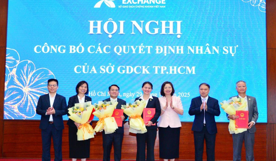 Bà Nguyễn Thị Việt Hà làm Tổng giám đốc HoSE