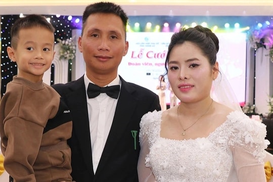 Đám cưới đặc biệt với lời hứa “sẽ để em được mặc áo cô dâu"