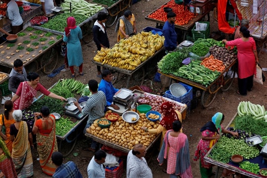 Ấn Độ khẳng định quy mô kinh tế đã vượt Nhật Bản