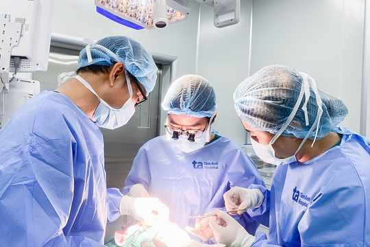 Phát hiện nang giáp lưỡi bẩm sinh ở tuổi U50