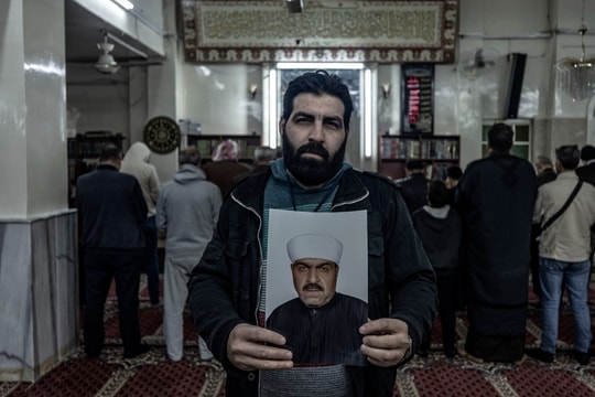 Thảm kịch khi người thân phản bội, chỉ điểm nhau ở Syria