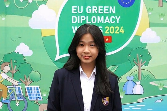 Ẵm học bổng 7,1 tỷ đồng nhờ bài luận thay đổi vào 'phút chót'