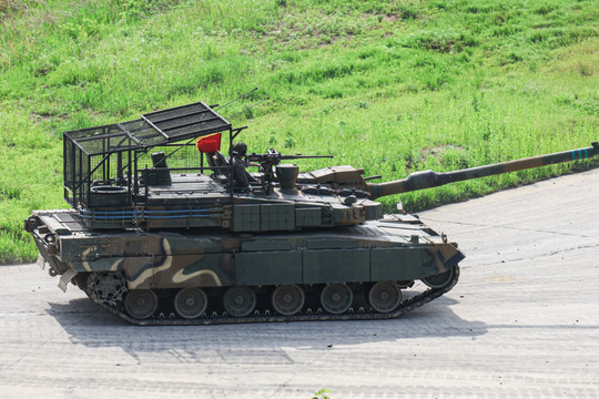 Xe tăng chủ lực tối tân Hàn Quốc được lắp giáp lồng