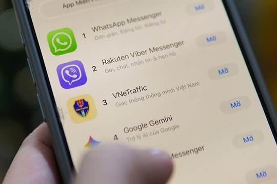 WhatsApp, Viber bất ngờ được tải nhiều tại Việt Nam