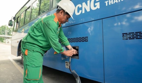 Đã có nhiên liệu cho xe buýt chạy khí tại TPHCM