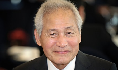 Tài tử Ahn Sung Ki nguy kịch