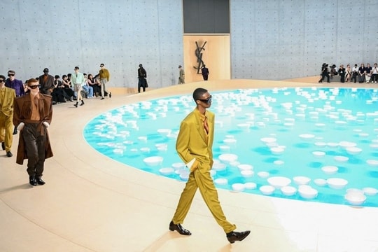 8 show thời trang hay nhất thế giới năm 2025