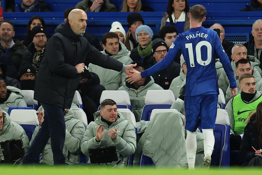 HLV Maresca bị la ó trong trận hòa của Chelsea