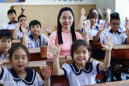 Giáo viên nhận thưởng Tết khoảng 10-14 triệu đồng