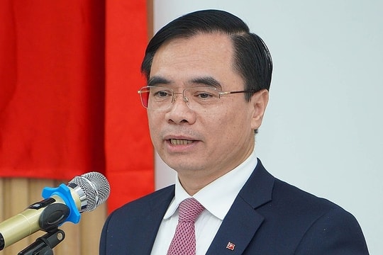 Ông Dương Trung Ý làm Tổng biên tập Tạp chí Cộng sản