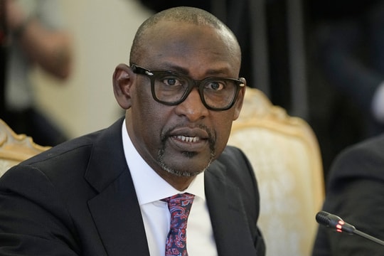 Hai nước châu Phi đáp trả lệnh cấm nhập cảnh của Mỹ