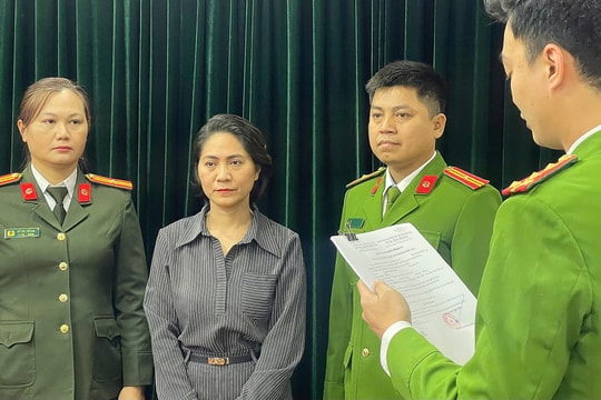 Vì sao giám đốc chương trình 'Về đây bốn cánh chim trời' bị bắt do hủy show diễn