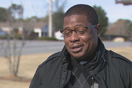 Bỗng dưng bị tước bằng lái do trùng họ tên, ngày sinh với người vi phạm