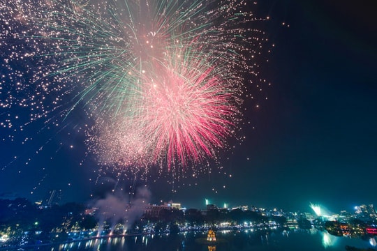 Hà Nội cấm đường quanh hồ Hoàn Kiếm tổ chức chào năm mới 2026