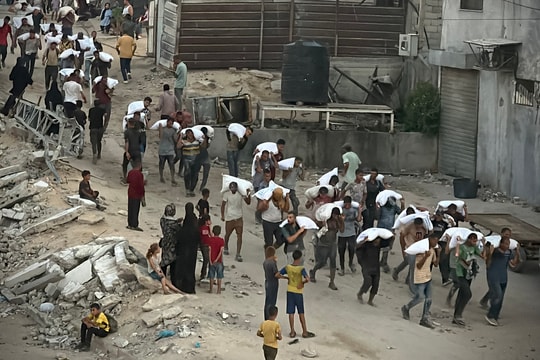 Israel thu hồi giấy phép của 37 tổ chức viện trợ người Palestine