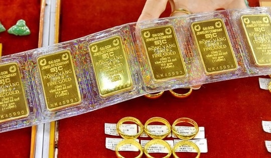 Giá vàng hôm nay 31/12: Tiếp tục giảm sâu