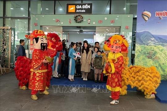 Gia Lai đón những vị khách 'xông đất' du lịch đầu năm