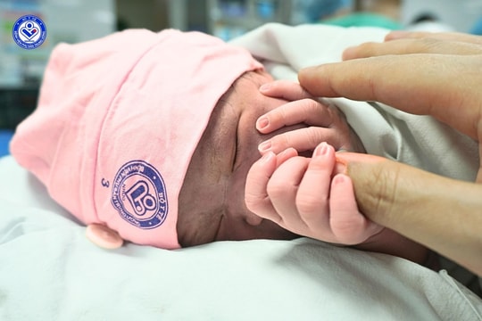 Công dân nhí đầu tiên năm 2026 tại Bệnh viện Phụ sản Trung ương