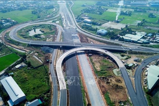 Kinh tế kiến tạo nền tảng bứt phá trong giai đoạn mới