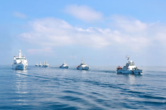 Hành quân trong ngày đầu năm mới bảo vệ an ninh trên biển