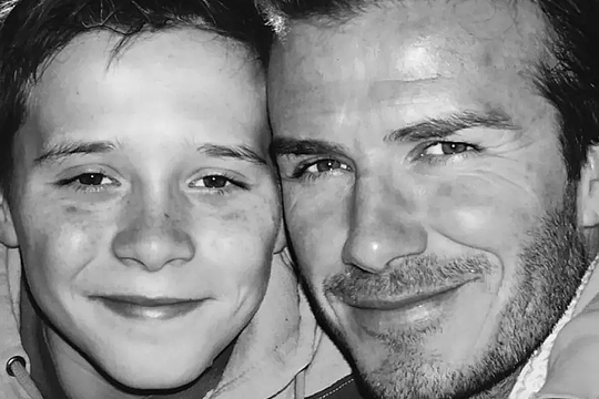 David Beckham đăng ảnh với Brooklyn