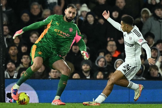 Donnarumma dập tắt cuộc tranh luận tại Man City