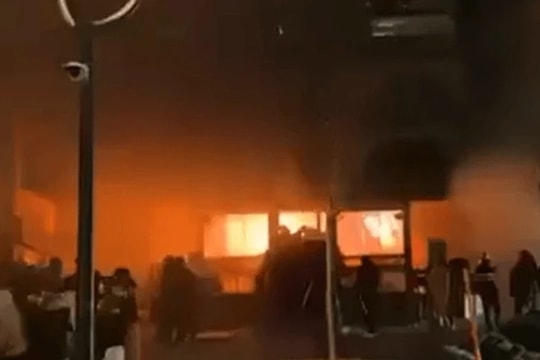 Nổ lớn ở khu nghỉ dưỡng Thụy Sĩ, nhiều người thiệt mạng