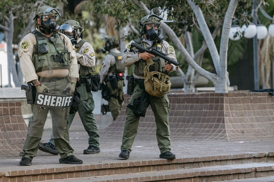 Ông Trump rút Vệ binh Quốc gia khỏi loạt thành phố Mỹ