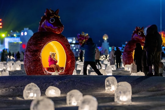 Lễ hội băng tuyết chào năm mới ở Nội Mông