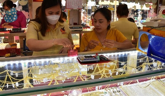 Giá vàng hôm nay 1-1: Giá vàng thế giới rơi xuống mức thấp nhất trong 3 tuần qua