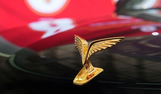 VinFast Lạc Hồng 900 LX rục rịch mở bán, giá dự kiến từ 5 tỉ đồng