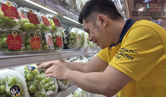 Cận cảnh "12 trái nho ước nguyện" gây sốt rần rần mạng xã hội những ngày cuối năm